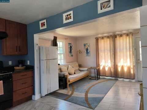 13 Werden St, Vallejo, CA 94590