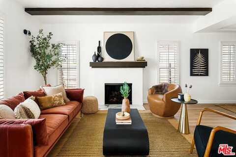 3627 W 64th St, Los Angeles, CA 90043