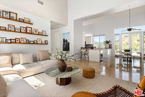 2671 Astral Dr, Los Angeles, CA 90046