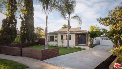 7822 Peach Ave, Van Nuys, CA 91406