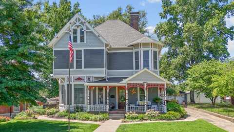 815 Main ST, Boonville, MO 65233