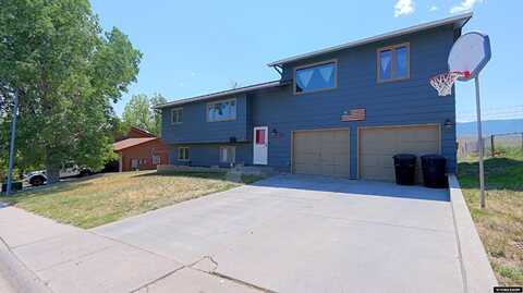 2111 E 24th Street, Casper, WY 82601