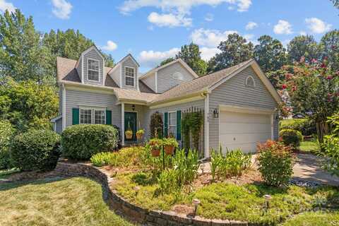 165 W Walnut Avenue, Mount Holly, NC 28120