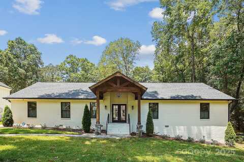 1118 Crestbrook Drive, Charlotte, NC 28211