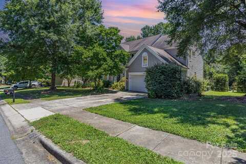 6616 Blue Sky Lane, Charlotte, NC 28269