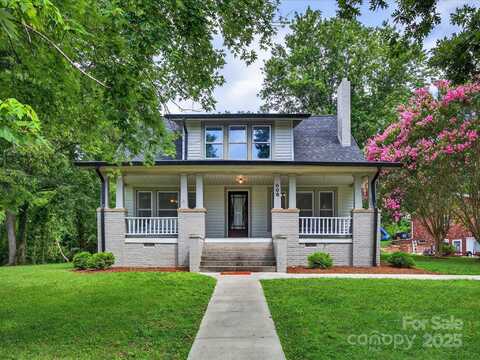 808 W Union Street, Morganton, NC 28655