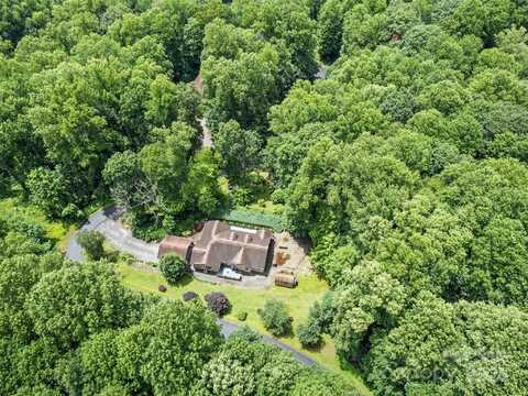 261 Serenity Drive, Waynesville, NC 28785