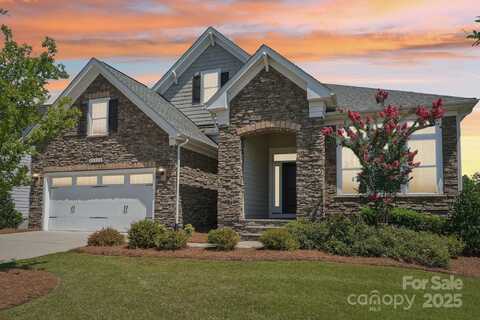 45528 Misty Bluff Drive, Charlotte, NC 28278