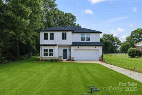 802 Patricia Avenue, Harrisburg, NC 28075