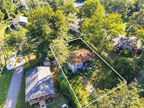 1040 W Chapel Road, Asheville, NC 28803