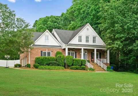 328 Whippoorwill Road, Mooresville, NC 28117