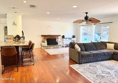 5808 Greenview Road, Calabasas, CA 91302