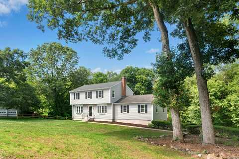 60 Oakwood Drive, Oxford, CT 06478