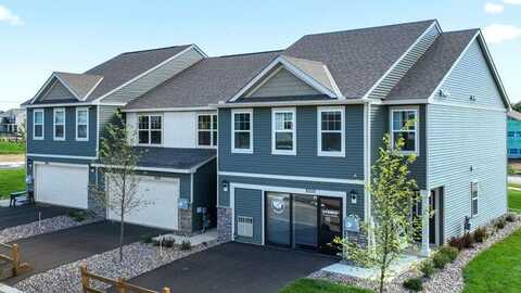 5133 Stable View Dr, Woodbury, MN 55129