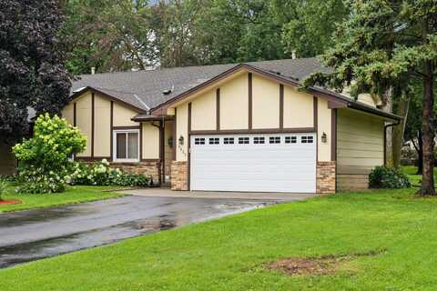 9035 23rd Avenue N, Golden Valley, MN 55427