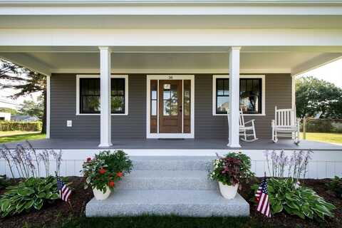 34 Lincoln Ave, Bourne, MA 02532