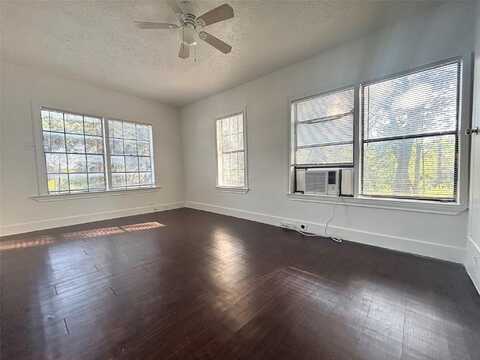 3312 Oak Springs DR A, Austin, TX 78721