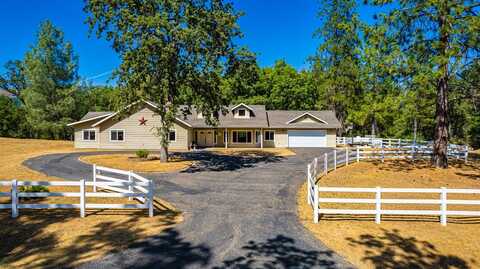 5700 glacier point Drive, Mariposa, CA 95338
