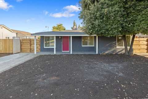 4768 Hammond Avenue E, Fresno, CA 93703