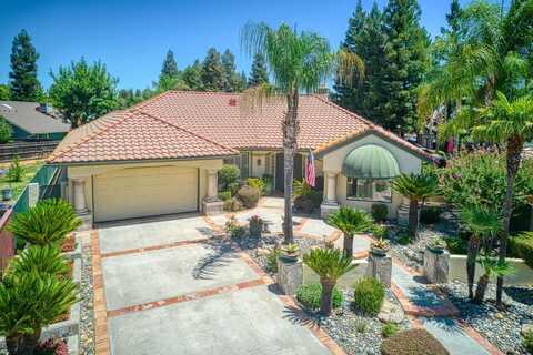 8188 8Th Street N, Fresno, CA 93720