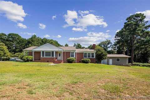 613 E 3rd Avenue, Red Springs, NC 28377