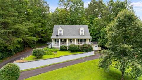 99 Bentwood Dr, Franklin, NC 28734