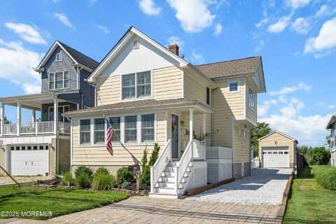 38 Riverdale Avenue, Monmouth Beach, NJ 07750
