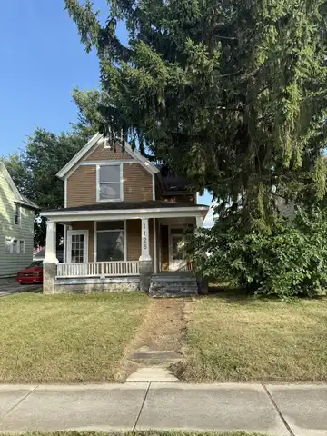 1126 Columbia Avenue, Fort Wayne, IN 46805