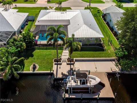 2512 SE 20th Place, Cape Coral, FL 33904