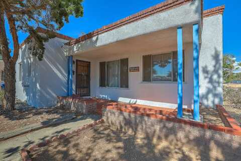 1800 DAKOTA Street NE, Albuquerque, NM 87110