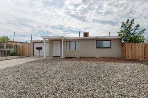 407 DALLAS Street NE, Albuquerque, NM 87108