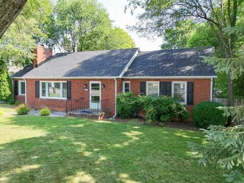 1625 W MAIN ST, WAYNESBORO, VA 22980