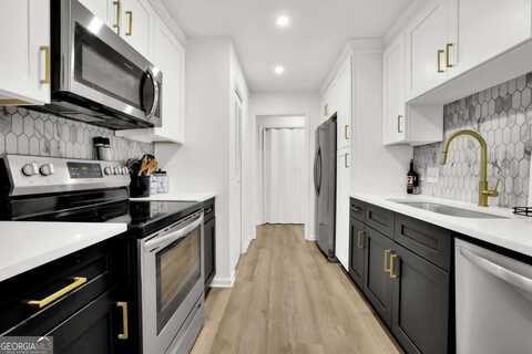 3113 Lake Pointe, Roswell, GA 30075