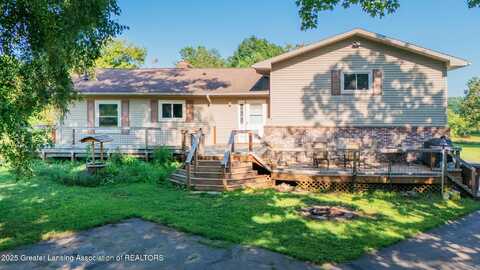 300 N Royston Road, Charlotte, MI 48813