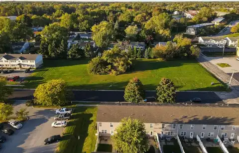 1703 Firestone Lane, Valparaiso, IN 46383