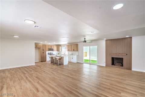 4742 El Tesoro Avenue, Las Vegas, NV 89121