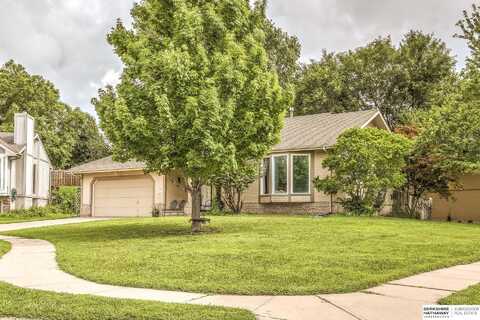 13716 Lillian Circle, Omaha, NE 68138