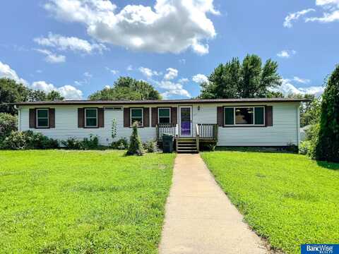 207 E 6Th Street, Firth, NE 68358