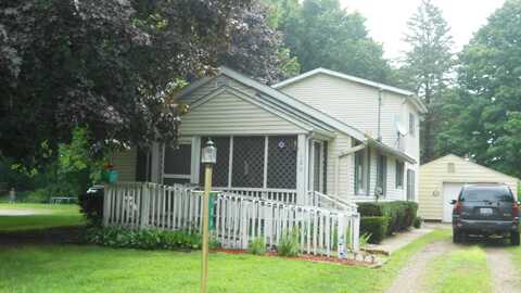 106 Ebinger Avenue, Climax, MI 49034