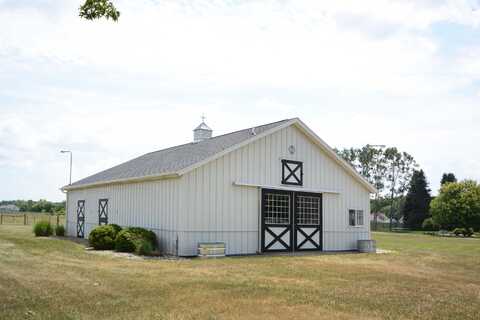 1052 N 30th Street, Galesburg, MI 49053