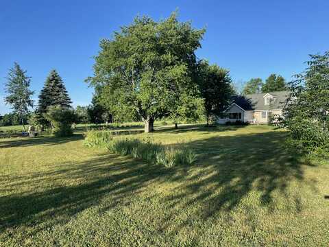 5866 Old Pipestone Road, Eau Claire, MI 49111
