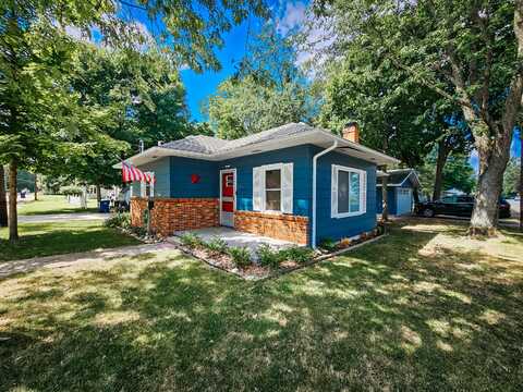 58 Salem Street, Hillsdale, MI 49242