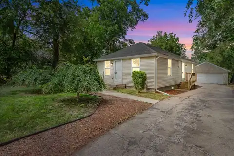 1115 Parkwood Avenue, Ypsilanti, MI 48198