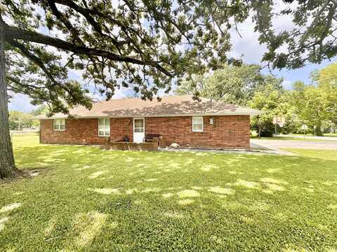 210 E Oak Street, El Dorado Springs, MO 64744