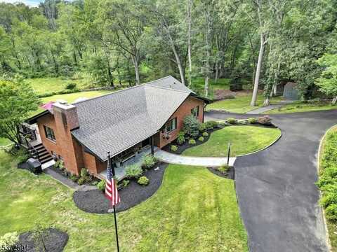 54 Boonton Ave, Montville, NJ 07005