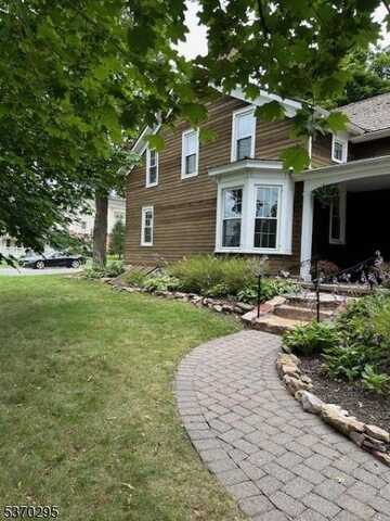 111 Main St Succ, Roxbury Township, NJ 07876