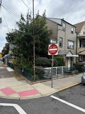 21-23 Mary St, Paterson, NJ 07503