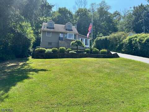 108 Hillside Dr, Andover, NJ 07860