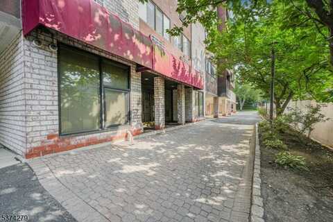 55 Clinton Pl, Hackensack, NJ 07601