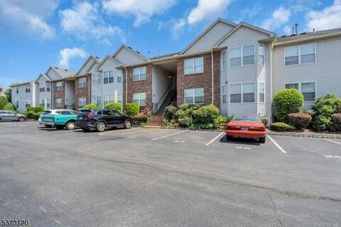 15 Donna Dr, East Hanover, NJ 07936